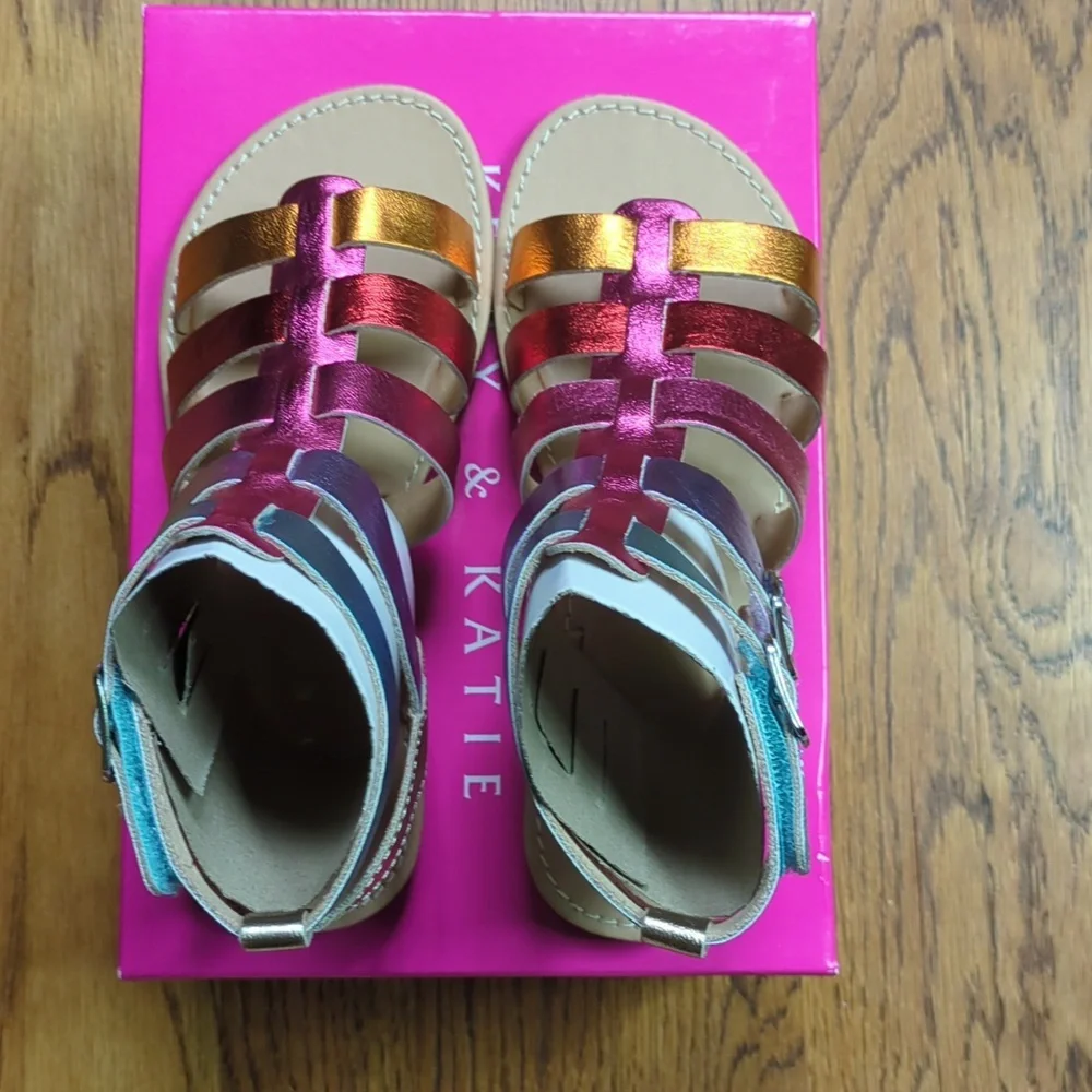 NIB Kelly & Katie Chloe Gladiator Rainbow Sandal Kids Size 1